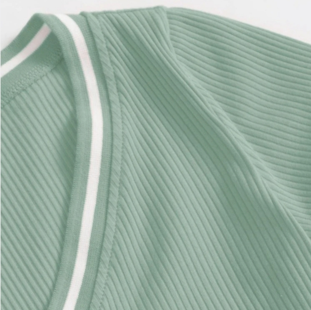 Teal Rib-knit Crop Tee - Picture 2 of 2